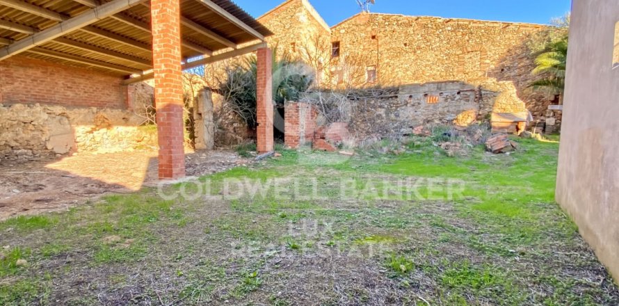 6 bedrooms house for sale in Girona, Catalonia, Spain № 5798