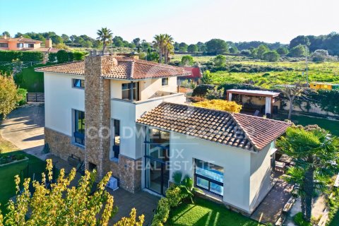 6 bedrooms house for sale in L'Escala, Girona, Catalonia, Spain № 5804 - photo 5