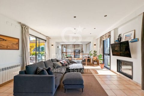 6 bedrooms house for sale in L'Escala, Girona, Catalonia, Spain № 5804 - photo 13