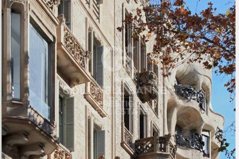 5 bedrooms apartment for sale in Barcelona, Catalonia, Spain № 5802 - photo 12