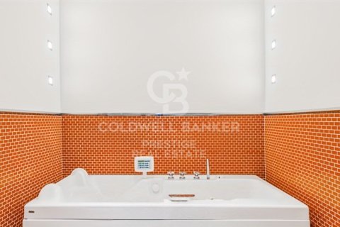 3 bedrooms apartment for sale in Barcelona, Catalonia, Spain № 5803 - photo 18