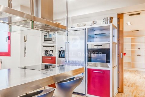 3 bedrooms apartment for sale in Barcelona, Catalonia, Spain № 5803 - photo 11