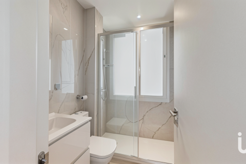 4 bedrooms apartment for sale in Barcelona, Catalonia, Spain № 5017 - photo 13