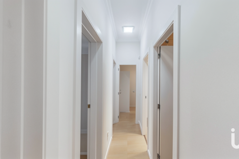 4 bedrooms apartment for sale in Barcelona, Catalonia, Spain № 5017 - photo 12