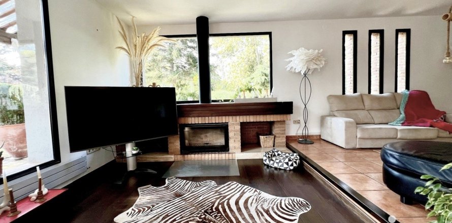 5 bedrooms house for sale in L'Ametlla Del Valles, Barcelona, Catalonia, Spain № 5019