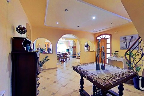 5 bedrooms house for sale in Valls, Tarragona, Catalonia, Spain № 5018 - photo 5