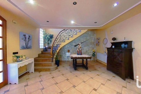 5 bedrooms house for sale in Valls, Tarragona, Catalonia, Spain № 5018 - photo 10
