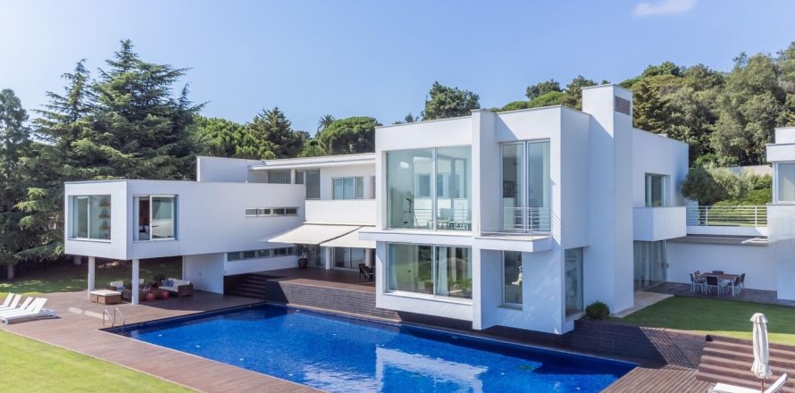 Дом с 6 спальнями в Сан-Андреу-де-Льяванересе, Барселона, Каталония, Испания № 1563