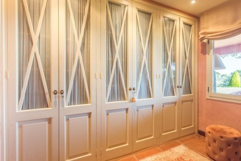 Снять в аренду дом в Сан-Андреу-де-Льяванерес, Испания с 6 комнат, № 1562 - фото 15