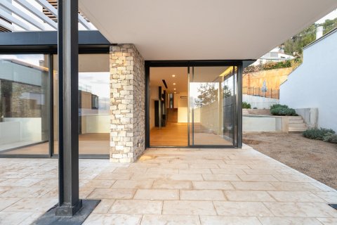 Снять в аренду дом в Барселона, Испания с 7 комнат, № 1559 - фото 8