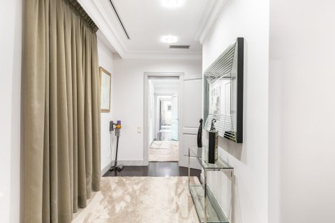 Снять в аренду квартиру в Барселона, Испания с 5 комнат, № 1558 - фото 15