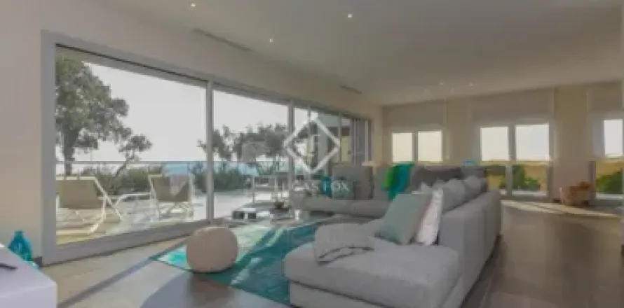 Вилла с 3 спальнями в Калонже, Герона, Каталония, Испания № 2688