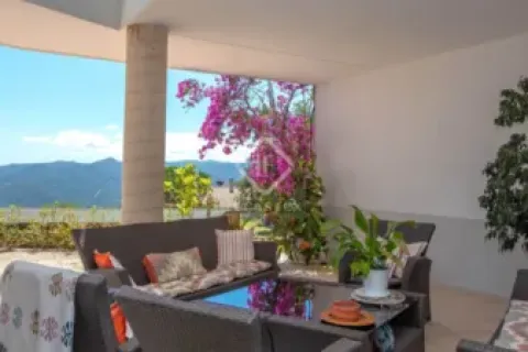 Дом с 6 спальнями в Героне, Каталония, Испания № 2685