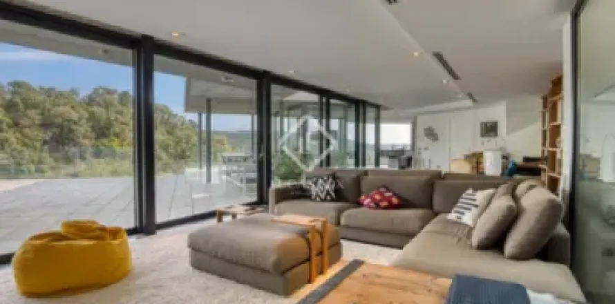 Вилла с 5 спальнями в Калонже, Герона, Каталония, Испания № 2687