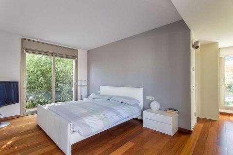 Купить дом в Вальроманес, Испания с 5 комнат, № 1419 - фото 28