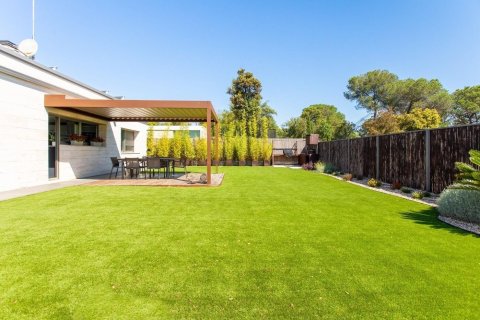 Купить дом в Вальроманес, Испания с 5 комнат, № 1419 - фото 10