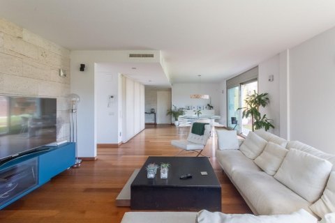 Купить дом в Вальроманес, Испания с 5 комнат, № 1419 - фото 17