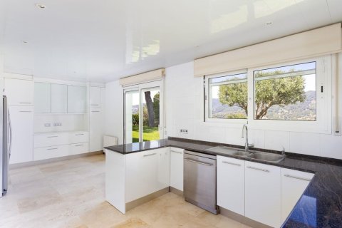 Купить дом в Алелья, Испания с 4 комнаты, 555м², № 1418 - фото 28