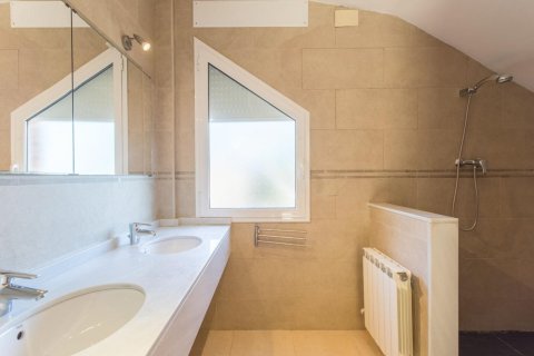 Купить дом в Аренис де Мар, Испания с 5 комнат, № 1423 - фото 30