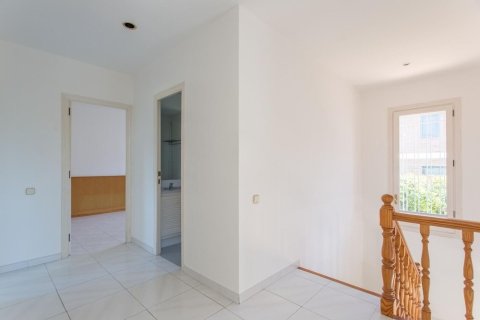 Купить дом в Сан-Андреу-де-Льяванерес, Испания с 6 комнат, № 1421 - фото 15