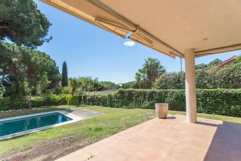 Купить дом в Сан-Андреу-де-Льяванерес, Испания с 6 комнат, № 1421 - фото 12