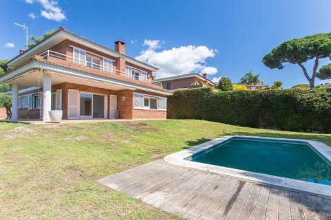 Купить дом в Сан-Андреу-де-Льяванерес, Испания с 6 комнат, № 1421 - фото 13