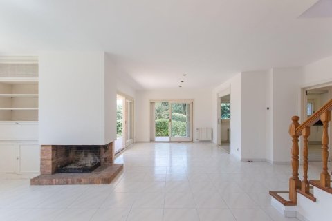 Купить дом в Сан-Андреу-де-Льяванерес, Испания с 6 комнат, № 1421 - фото 5