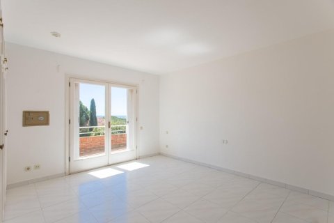 Купить дом в Сан-Андреу-де-Льяванерес, Испания с 6 комнат, № 1421 - фото 24