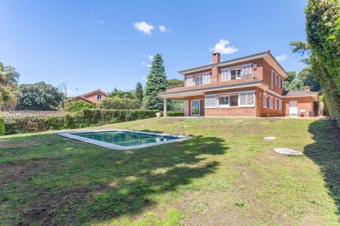 Купить дом в Сан-Андреу-де-Льяванерес, Испания с 6 комнат, № 1421 - фото 4