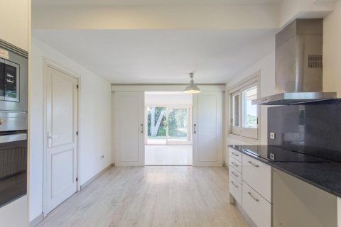 Купить дом в Сан-Андреу-де-Льяванерес, Испания с 6 комнат, № 1421 - фото 9