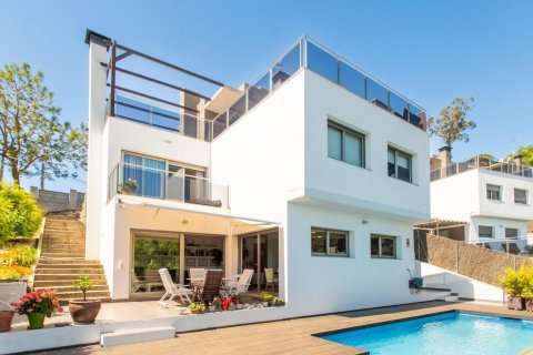 Дом с 4 спальнями в Сан-Себрия-де-Вальяльте, Барселона, Каталония, Испания № 1420