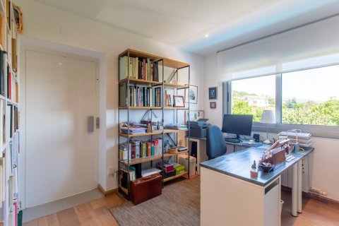 Купить дом в Сан-Себрия-де-Вальяльта, Испания с 5 комнат, № 1420 - фото 25