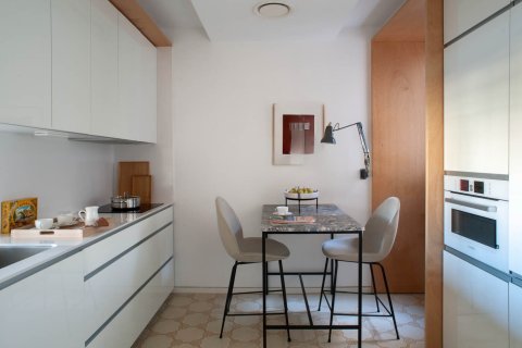 Снять в аренду квартиру в Барселона, Испания с 5 комнат, № 1549 - фото 8