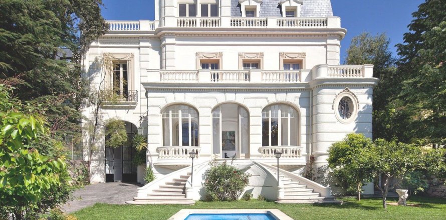 Дом с 7 спальнями в Барселоне, Каталония, Испания № 1544