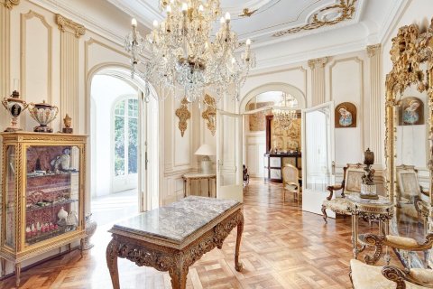 Купить дом в Барселона, Испания с 8 комнат, № 1544 - фото 3