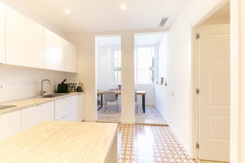 Купить квартиру в Барселона, Испания с 4 комнаты, № 1547 - фото 4