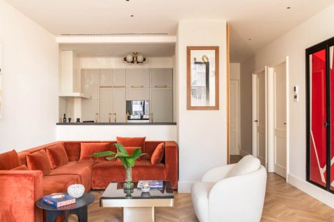 Снять в аренду квартиру в Барселона, Испания с 3 комнаты, № 1548 - фото 4