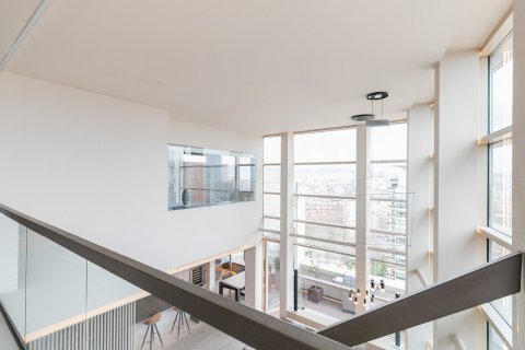 Купить квартиру в Барселона, Испания с 4 комнаты, № 1543 - фото 16