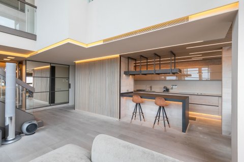 Купить квартиру в Барселона, Испания с 4 комнаты, № 1543 - фото 9