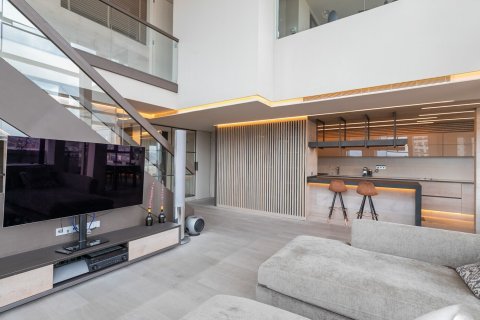 Купить квартиру в Барселона, Испания с 4 комнаты, № 1543 - фото 14