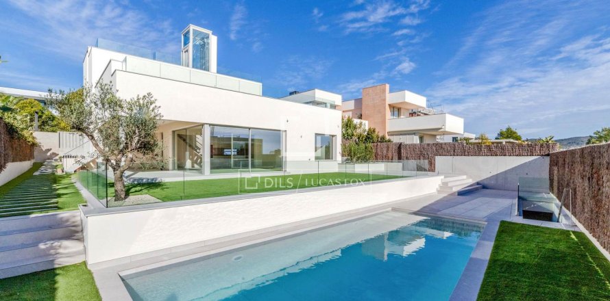 4 chambres villa à vendre à Sitges, Barcelona, Catalonia, Spain № 4368