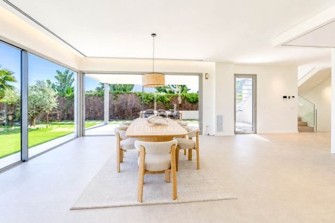4 bedrooms villa for sale in Sitges, Barcelona, Catalonia, Spain № 4368 - photo 24