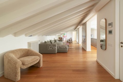 2 chambres penthouse à vendre à Barcelona, Catalonia, Spain № 4367 - photo 10