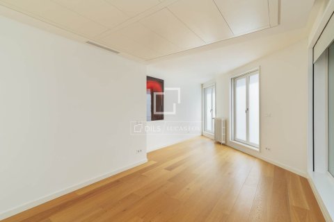 2 chambres penthouse à vendre à Barcelona, Catalonia, Spain № 4367 - photo 18