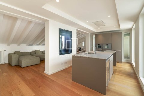 2 chambres penthouse à vendre à Barcelona, Catalonia, Spain № 4367 - photo 9