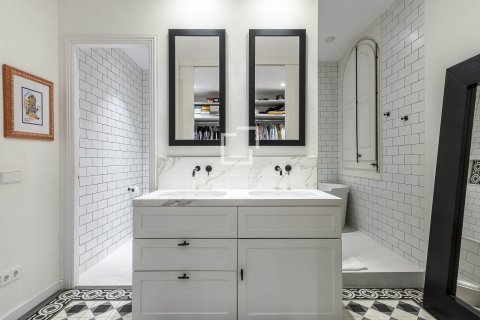 3 chambres apartment à vendre à Barcelona, Catalonia, Spain № 4490 - photo 19