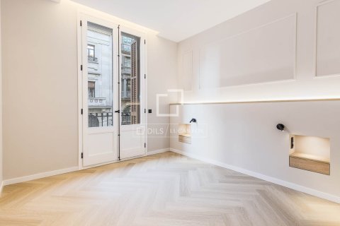 3 chambres apartment à vendre à Barcelona, Catalonia, Spain № 4489 - photo 10