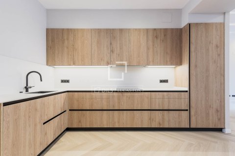 3 chambres apartment à vendre à Barcelona, Catalonia, Spain № 4489 - photo 8