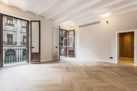 3 chambres apartment à vendre à Barcelona, Catalonia, Spain № 4489 - photo 4