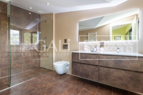 Купить виллу в Андорра, Испания с 5 спален, 1120м², № 6022 - фото 11